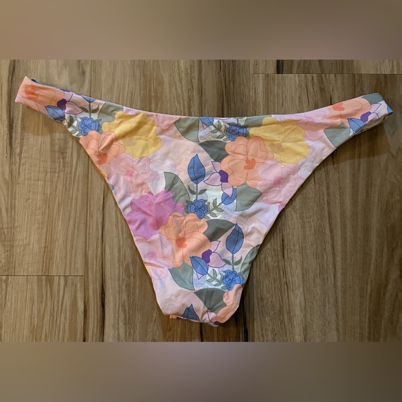 NWT ๐ซ๐๐๐๐๐ ๐ซ๐๐๐๐ ๐ต๐๐๐๐๐ - Picture 9 of 13